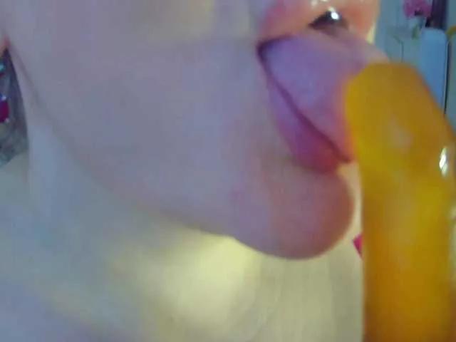 Offline Leysun7 on BongaCams