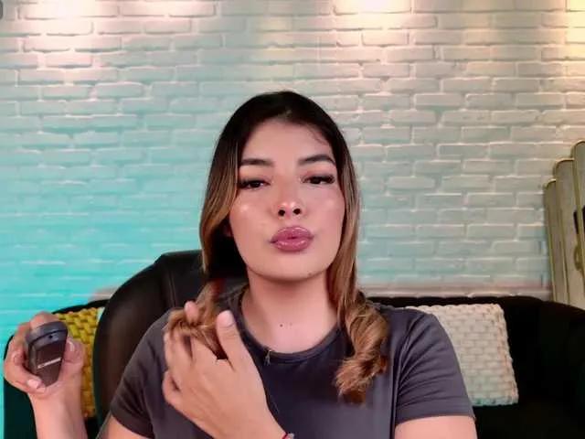 Freechat LisaMonroe on BongaCams