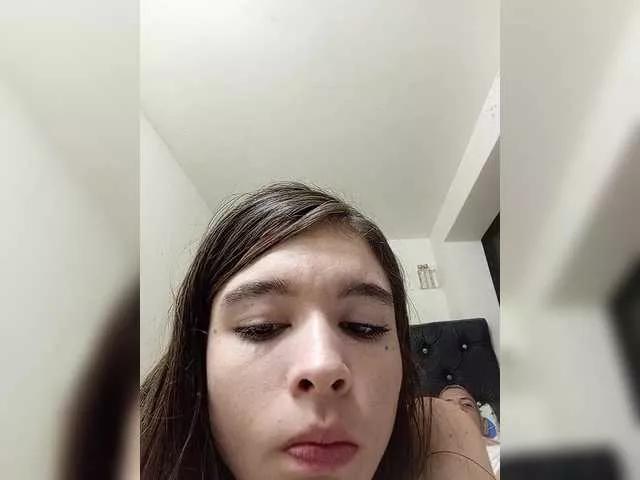 Offline Lola7777 on BongaCams