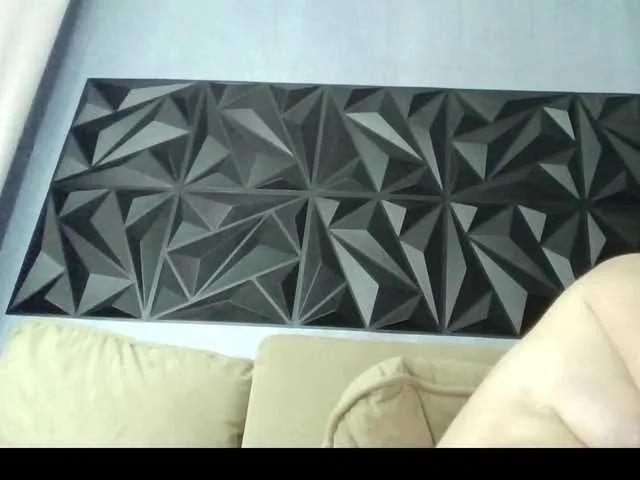 LYLAtop on BongaCams