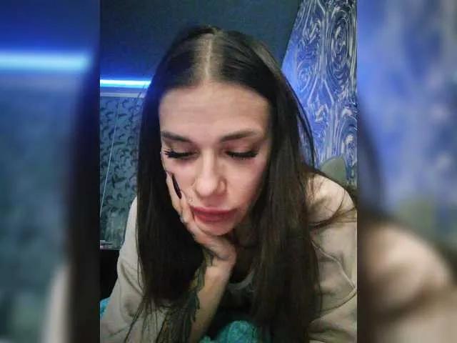 Offline MaidenCrystal on BongaCams