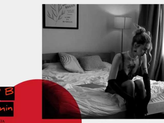 Freechat ManiFreyja on BongaCams