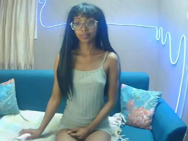 Freechat Marinahgrey on BongaCams