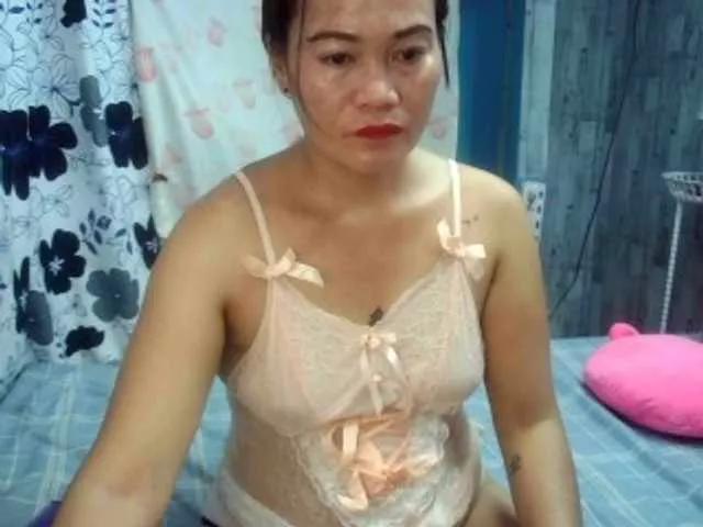 Freechat matureluverr38 on BongaCams