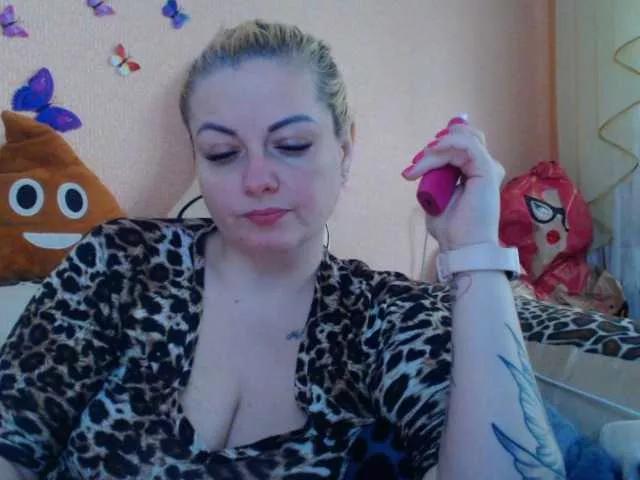 Offline melek-7250 on BongaCams