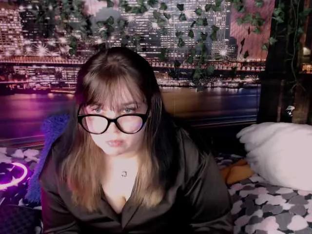 Offline miss-kapriz-love on BongaCams