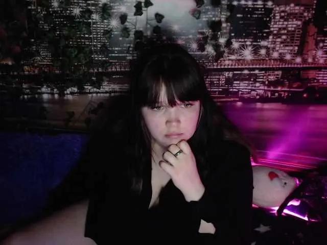 Offline miss-kapriz-love on BongaCams