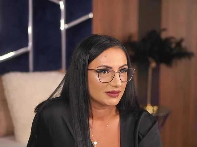 Freechat MistyWooods on BongaCams