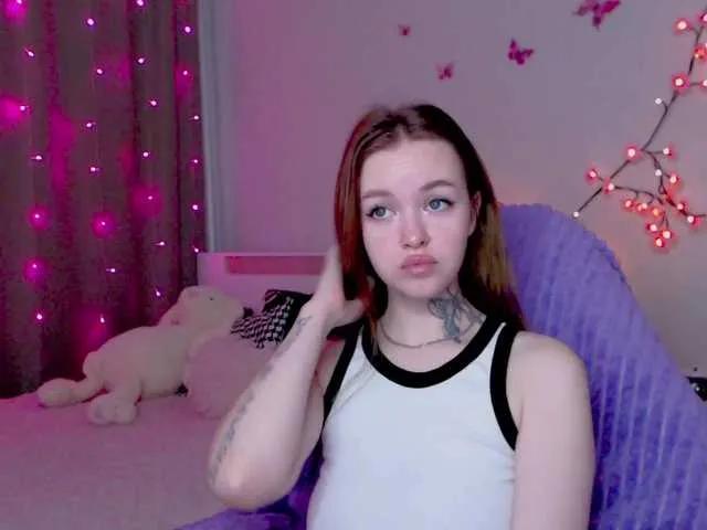 Freechat NaughtyMable on BongaCams