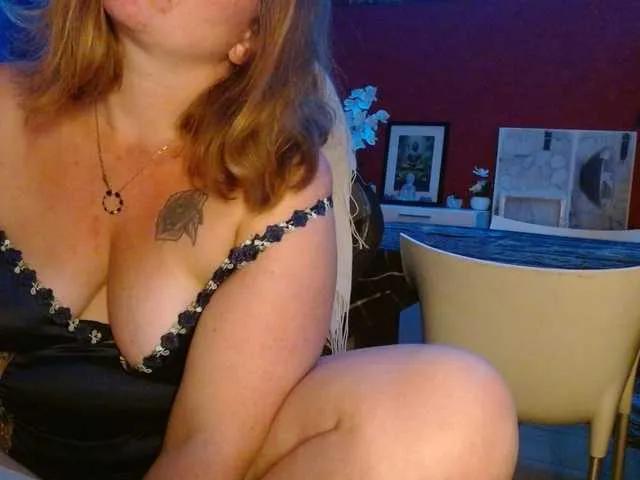 Offline Petitoiseaucoquine on BongaCams