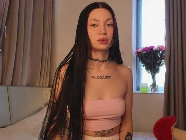 Freechat PLUXURY- on BongaCams