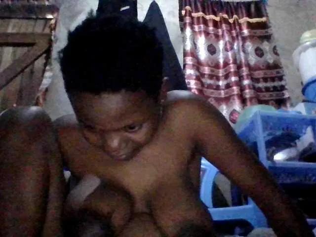 Offline PrettyBelly on BongaCams