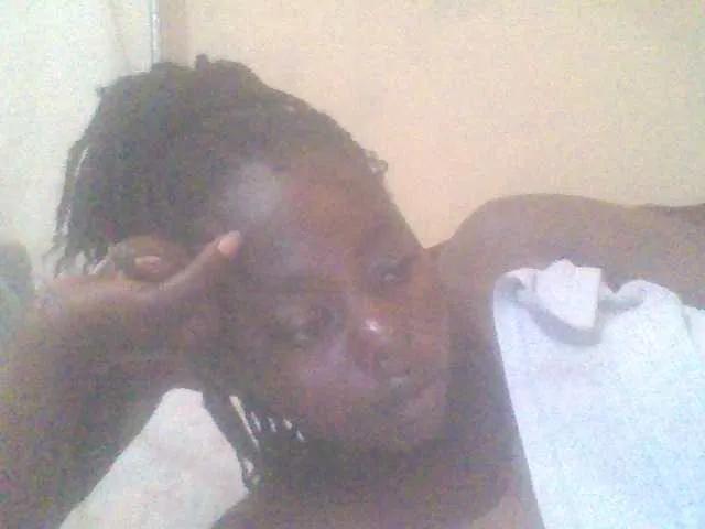 Offline PrettyG on BongaCams