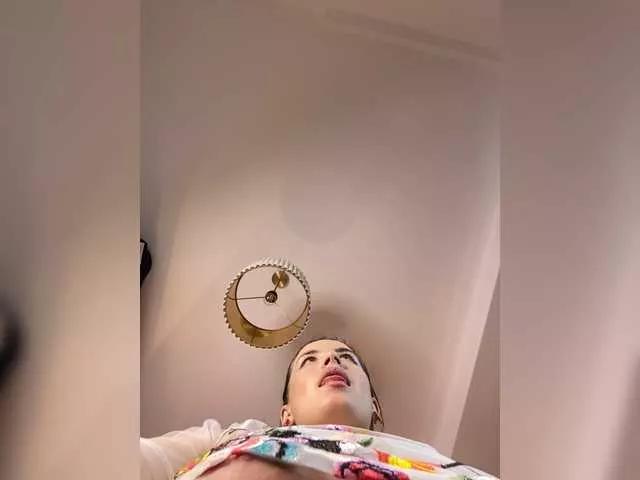 Freechat Raisa1gee on BongaCams