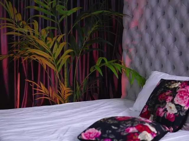 Freechat RamiraRowa on BongaCams