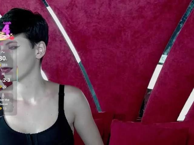 Offline RoxxyRouge on BongaCams