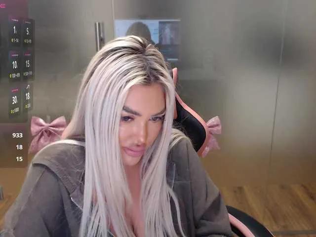 Freechat SarahStone on BongaCams