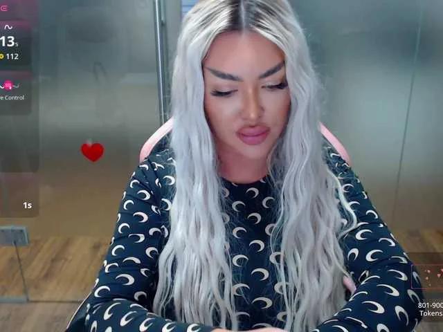 Freechat SarahStone on BongaCams