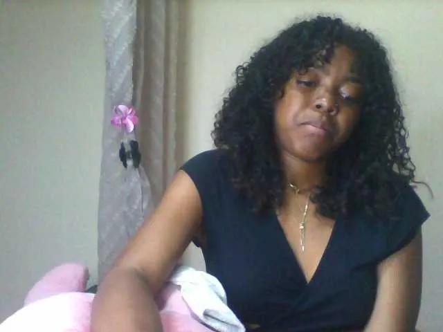 Offline SexyFrenchDoll on BongaCams