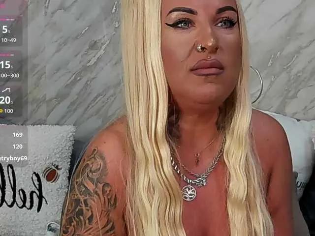 Freechat SierraQuinn on BongaCams