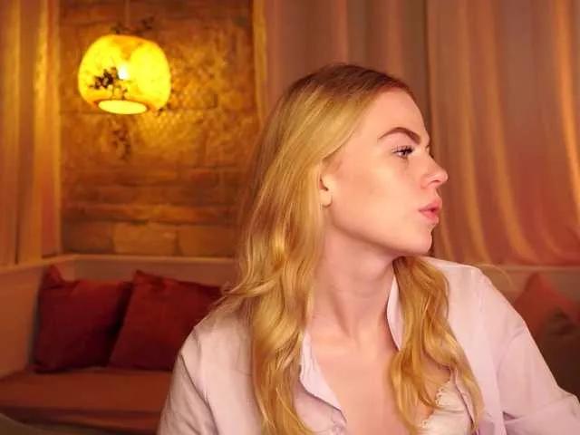 Offline SnowwBarbie on BongaCams