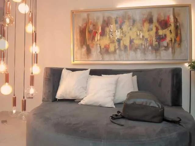 Freechat SophieBarnett on BongaCams