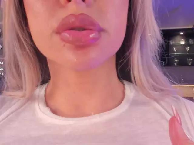 Freechat SophieBarnett on BongaCams