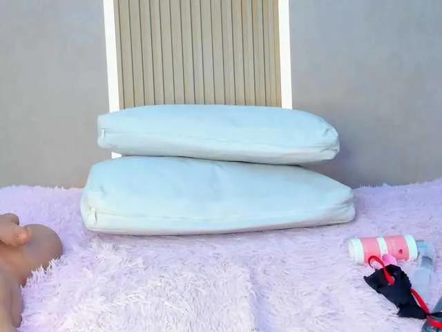 Offline StephanySummer on BongaCams