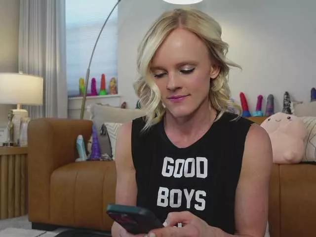 Freechat TaylorLove303 on BongaCams