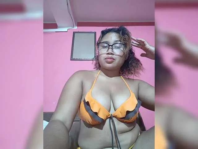 BongaCams Vanylliah is Freechat Vanylliah — Mmm faire mouiller ma chatte en caressant mon clito