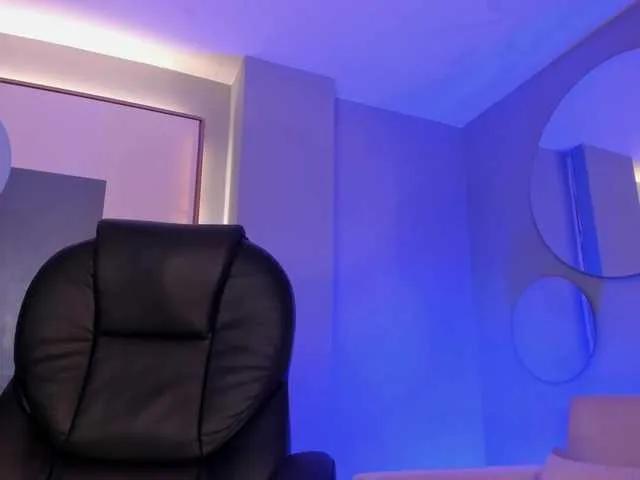 Freechat ViolettCastel on BongaCams