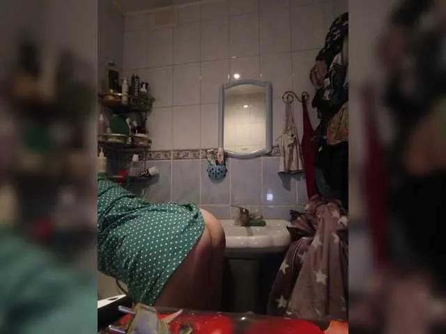 Freechat Ylia1303 on BongaCams