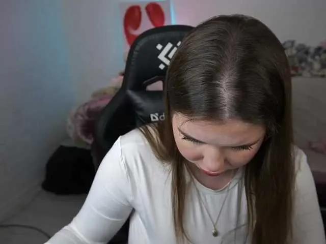 Offline YourSecretDesire on BongaCams