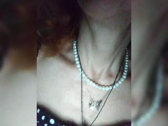 Offline Yuliya77 on BongaCams