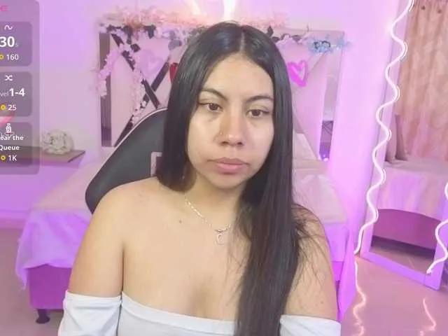 ZURY-TAY on BongaCams