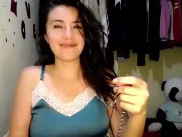 Freechat 1kandylove on Chaturbate