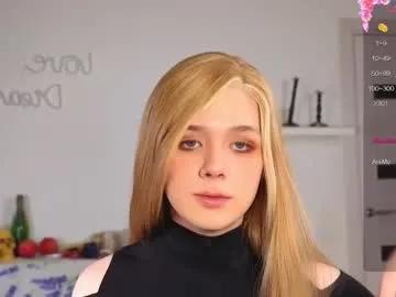 _yourfoxy_ on Chaturbate