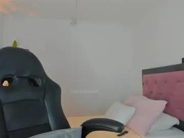 Freechat allysnow on Chaturbate