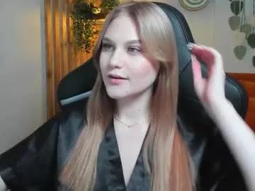 Freechat ariawell on Chaturbate