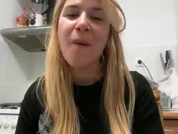 Freechat artsyandcraftsy_ on Chaturbate