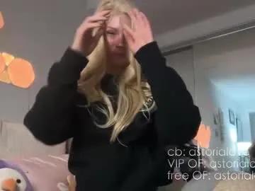 Freechat astorialove on Chaturbate