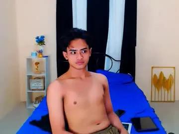 Freechat athisamoore on Chaturbate