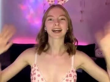 Freechat autumnroginson on Chaturbate