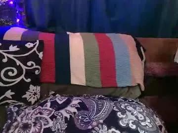 Chaturbate average_girl222 is Freechat average_girl222 — Average_girl222's room #smalltits #squirt #milf #sologirl #chat