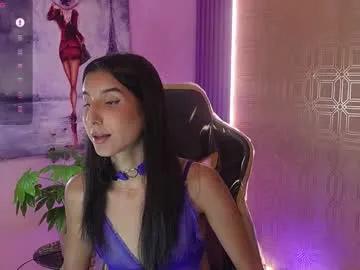 Freechat bella19__ on Chaturbate