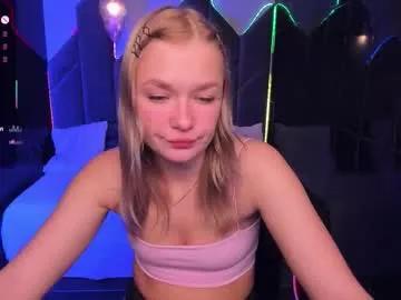 Freechat bella_cosmos on Chaturbate