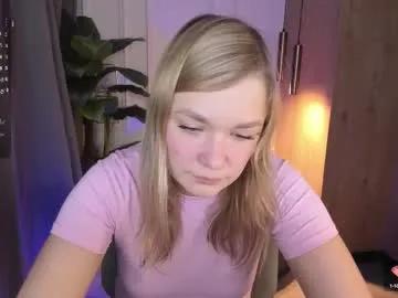 Freechat bella_cosmos on Chaturbate