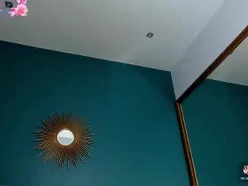 Freechat calimoon_ on Chaturbate