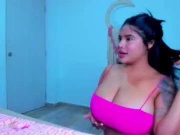 Private carolinalovehot on Chaturbate