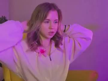 chantalglos — GOAL: Sharp position [35 tokens remaining] Welcome to my room! #shy #18 #cute #blonde #new
